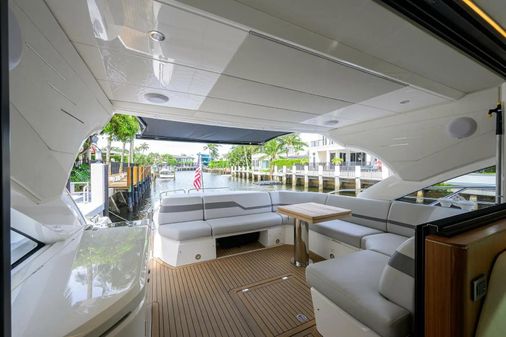 Sunseeker Predator 60 EVO image