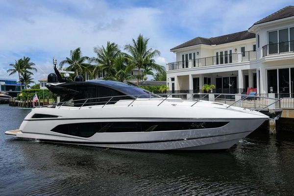 Sunseeker Predator 60 EVO - main image