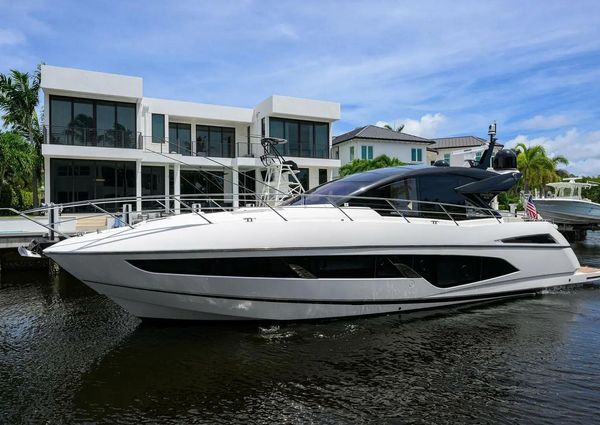 Sunseeker Predator 60 EVO image