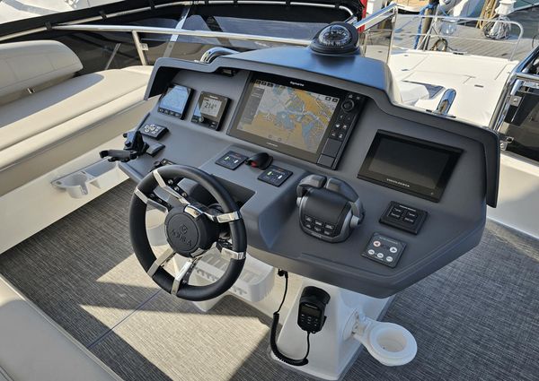 Aquila 44 image