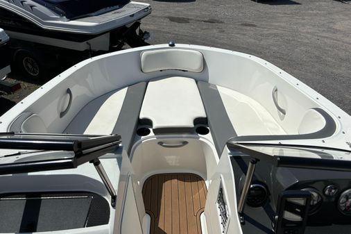 Bayliner VR4-BOWRIDER-I-O image