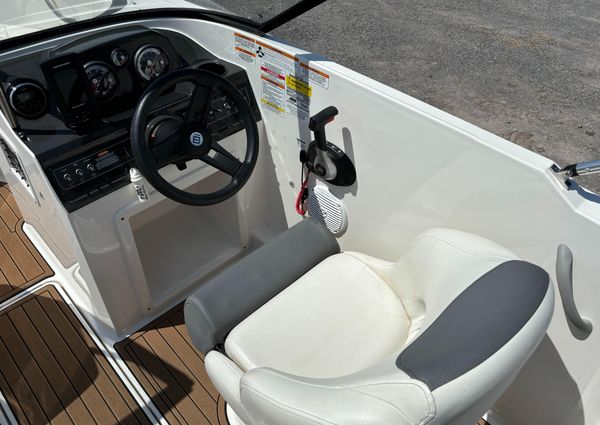 Bayliner VR4-BOWRIDER-I-O image