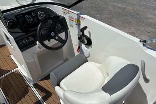 Bayliner VR4-BOWRIDER-I-O image