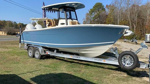 Cobia 265 Center Console 