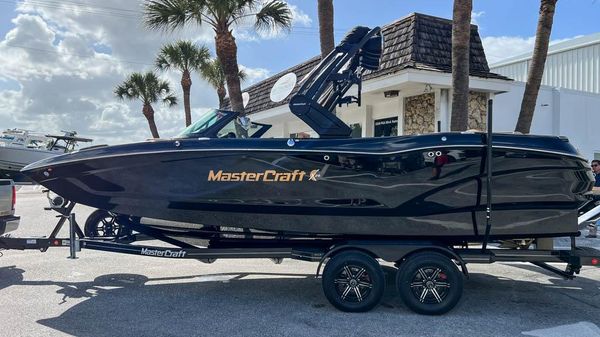 MasterCraft X24