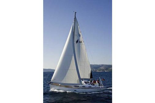 Bavaria 38 Cruiser image