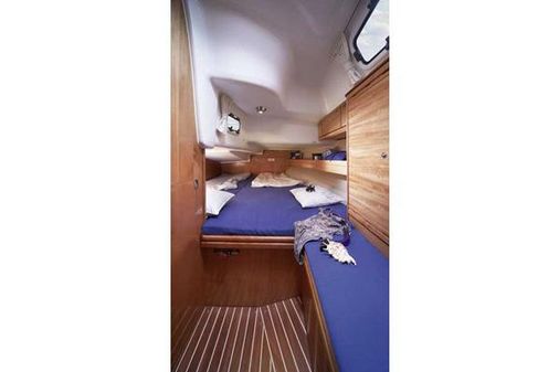 Bavaria 38 Cruiser image