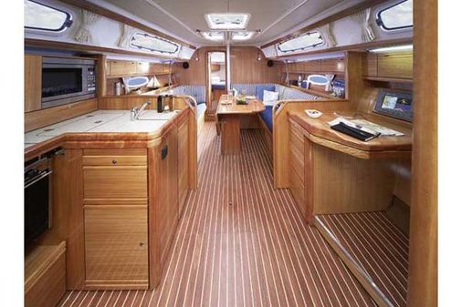 Bavaria 38 Cruiser image