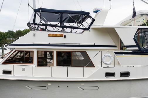 Marine Trader Tradewinds 47 image