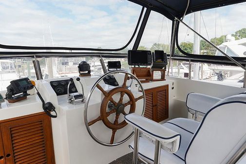 Marine Trader Tradewinds 47 image