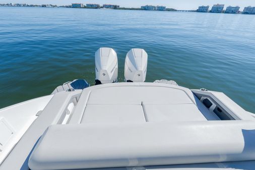 Sea Ray 310 SLX OB image