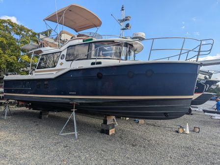 Ranger Tugs R-298 image