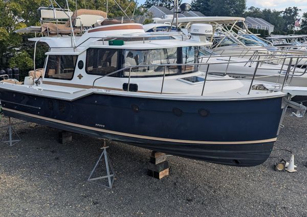 Ranger Tugs R-298 image