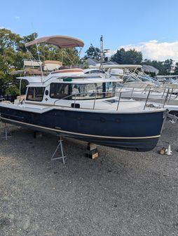 Ranger Tugs R-298 image