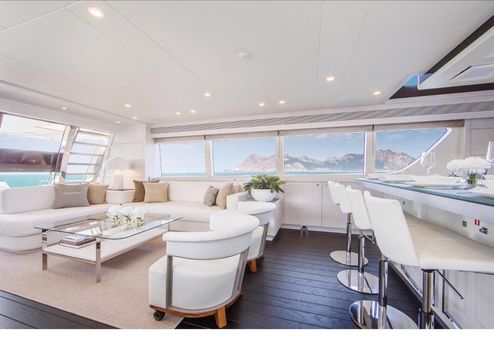 Van der Valk Raised Pilothouse 26m image