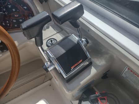 Sea Ray 280 Sundancer image
