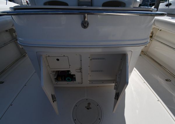 Boston-whaler 320-OUTRAGE image