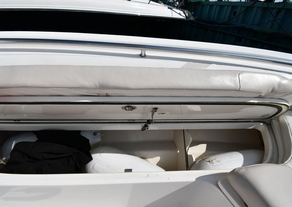 Boston-whaler 320-OUTRAGE image