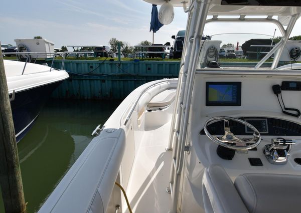 Boston-whaler 320-OUTRAGE image