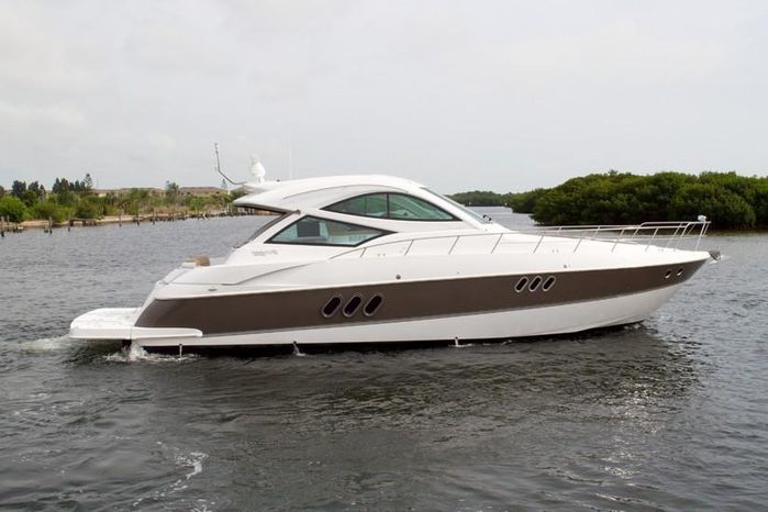 2014 Cruisers Yachts 2014 Cruisers Yachts