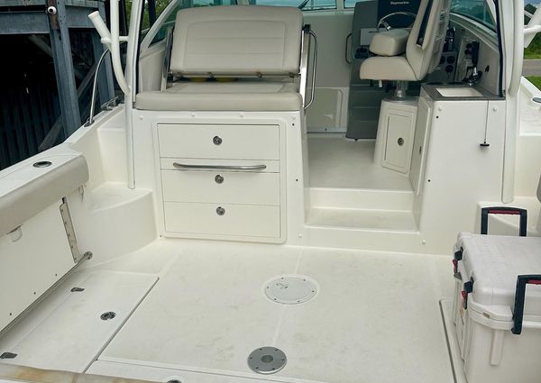 Boston-whaler 315-CONQUEST image