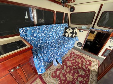 Californian 34 Sedan image