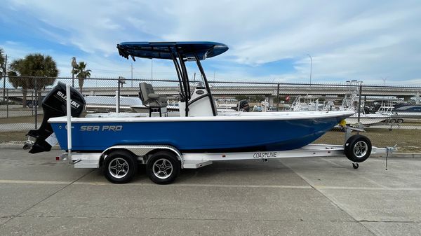 Sea Pro 228 Bay