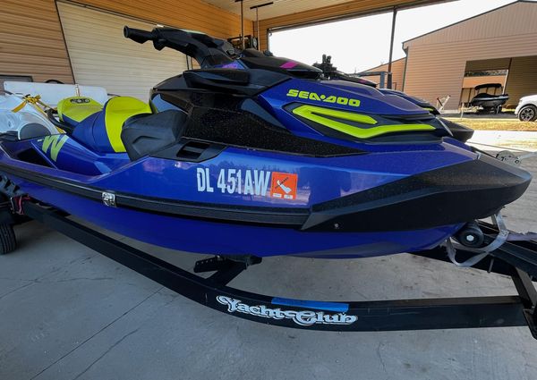 Sea-Doo Wake Pro 230 image