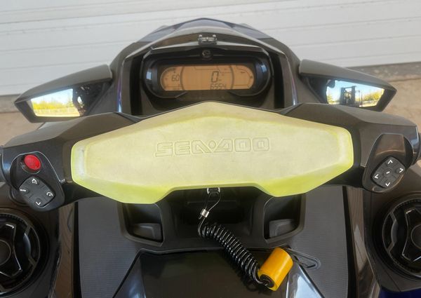 Sea-Doo Wake Pro 230 image