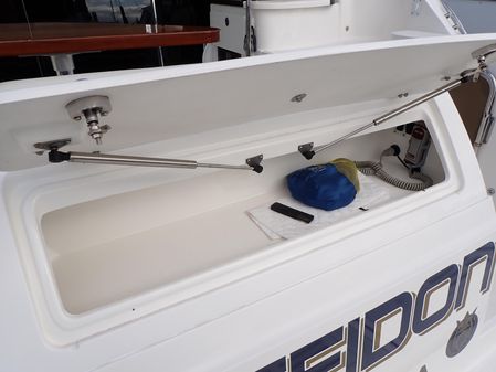 Sea Ray 510 Fly image