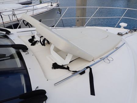 Sea Ray 510 Fly image