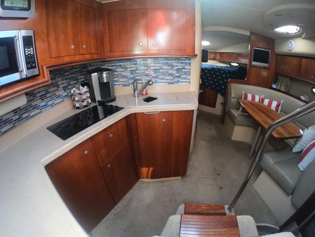 Cruisers-yachts 340-EXPRESS image