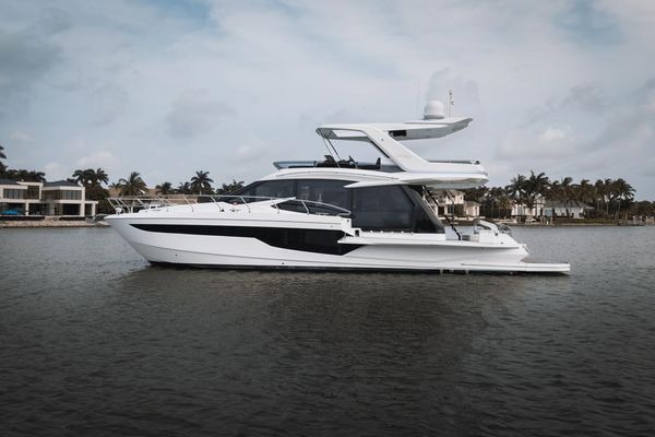 Galeon 500 Fly - main image