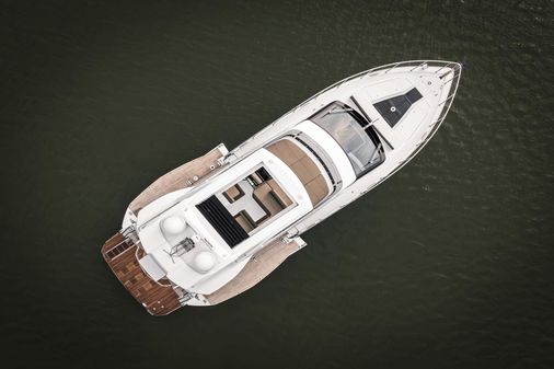 Galeon 500 Fly image