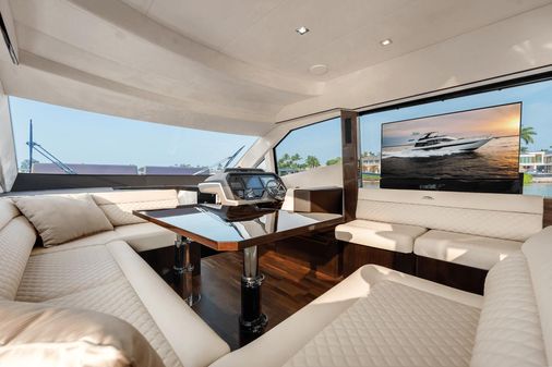 Galeon 500 Fly image