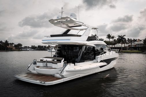 Galeon 500 Fly image