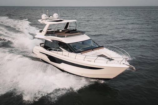 Galeon 500 Fly image