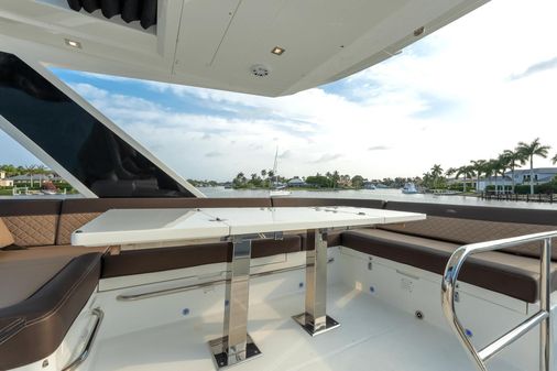 Galeon 500 Fly image