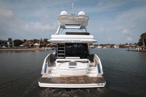 Galeon 500 Fly image