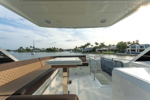 Galeon 500 Fly image