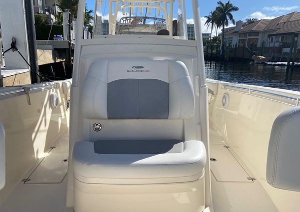 Cobia 301 Center Console image