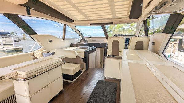 Azimut 55S image