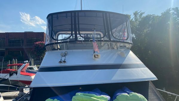 Chris-Craft 427 Catalina image