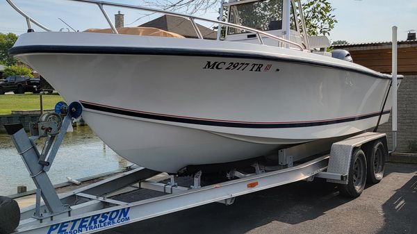 Mako 201 Center Console