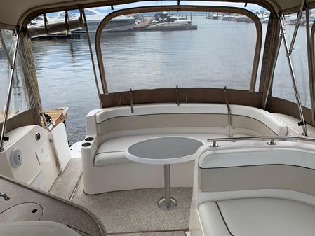 Rinker 320 Express Cruiser image