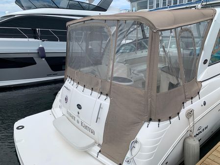 Rinker 320 Express Cruiser image