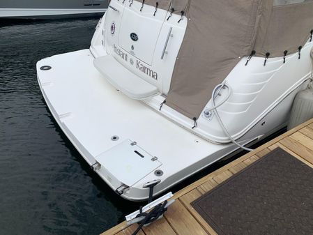 Rinker 320 Express Cruiser image