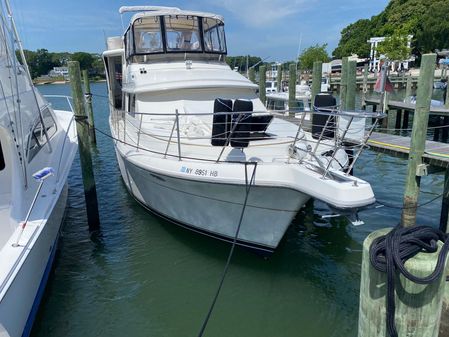 Carver 440 Aft Cabin Motor Yacht image