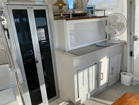 Carver 440 Aft Cabin Motor Yacht image