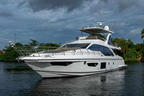 Azimut 66 image